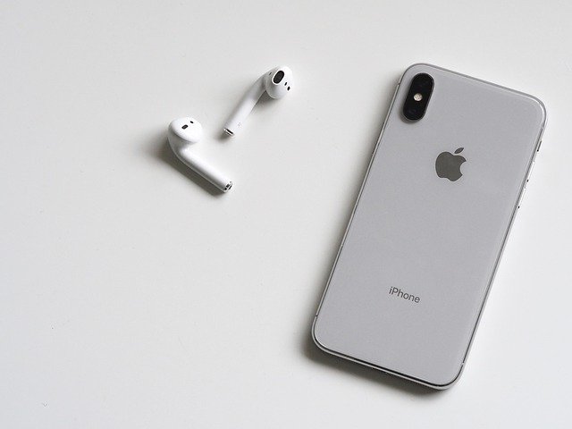 日本ではiPhone 世界ではAndroid 人気端末が違う社会的背景とは？